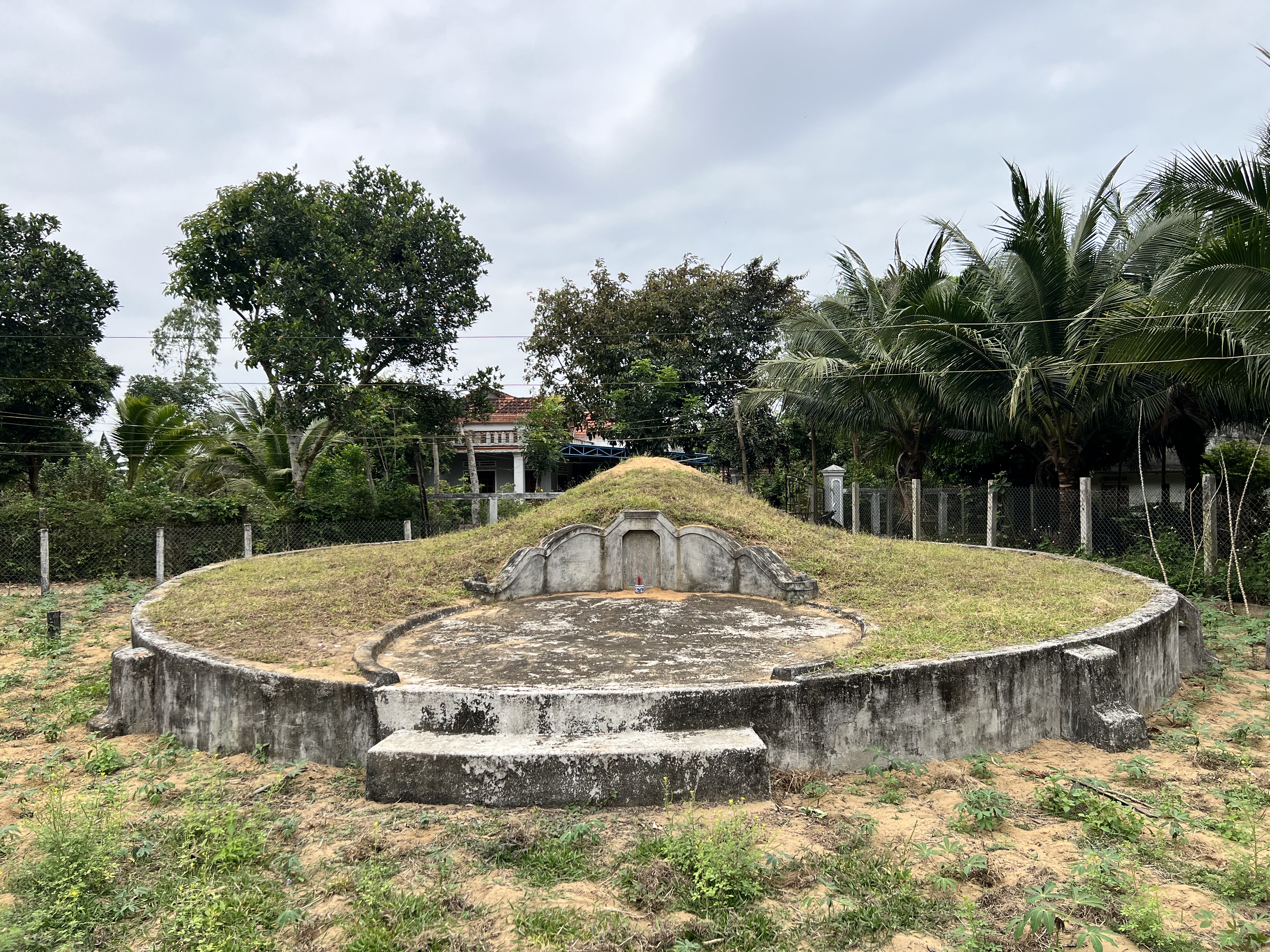 grave-gallery-1