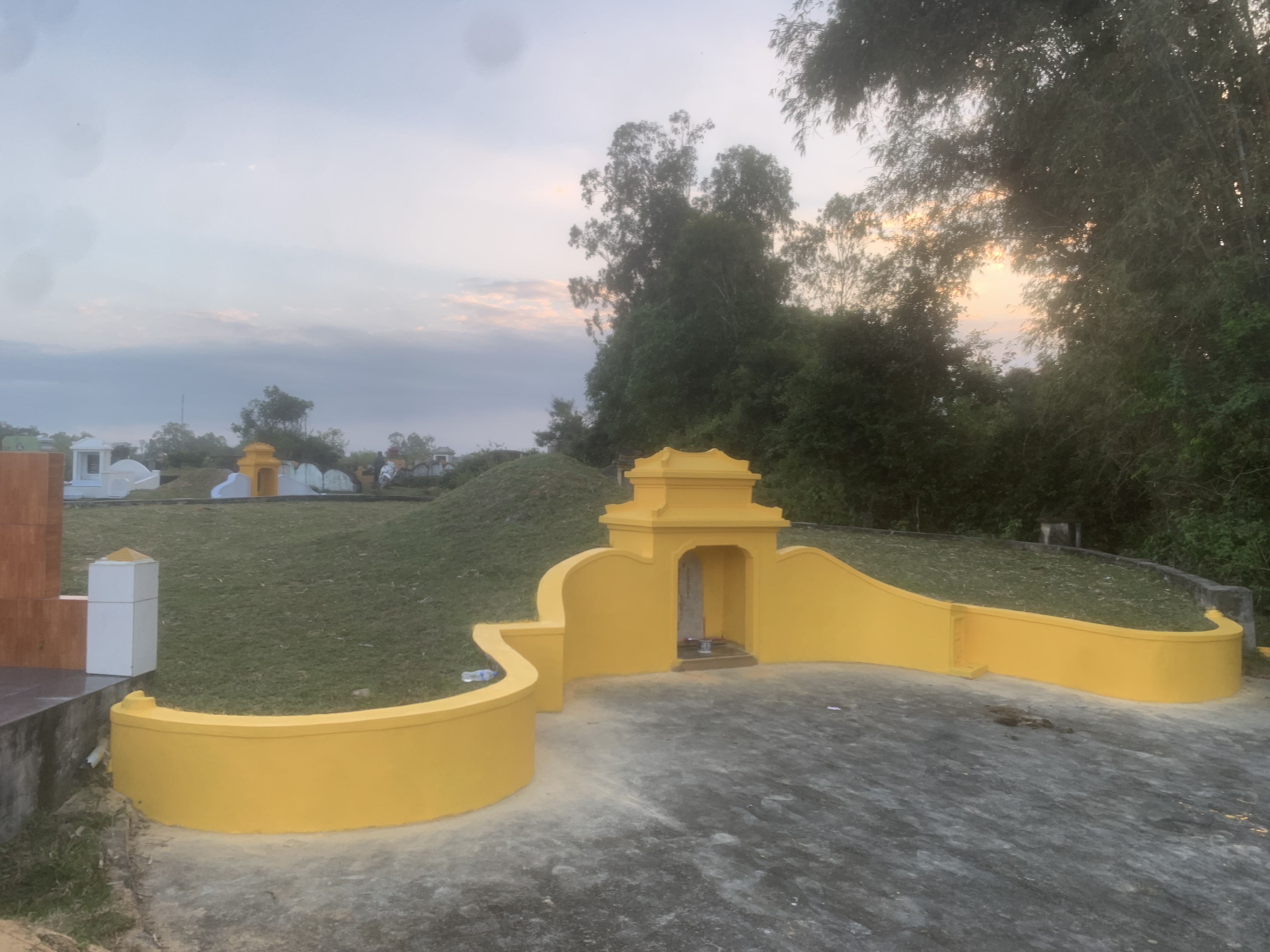 grave-gallery-0